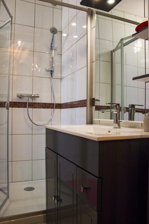 Aux Ronzieres Bed & Breakfast Pouilly-sous-Charlieu Bagian luar foto