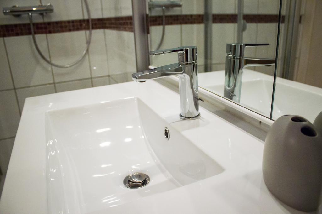 Aux Ronzieres Bed & Breakfast Pouilly-sous-Charlieu Bagian luar foto